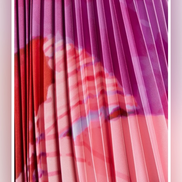 Hutch Hale Empire Waist Gown in Pink Swirl Brushstroke-Size 6- - Picture 3 of 8